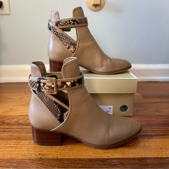 Michael Kors Boots - Picture 8 of 8